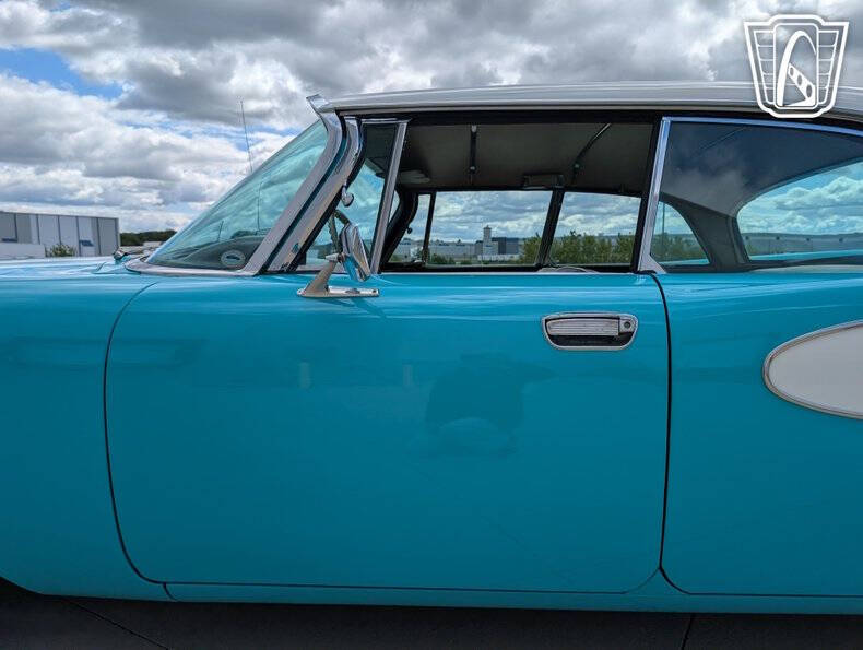 1957 Chrysler Windsor