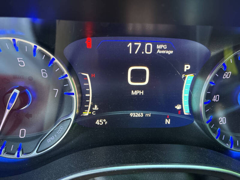 2017 Chrysler Pacifica Touring-L Plus