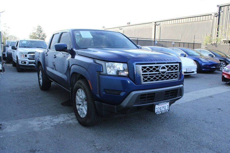 2022 Nissan Frontier SV