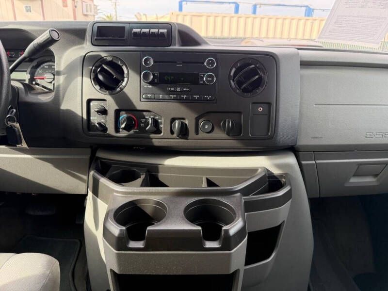 2014 Ford E-Series E-250