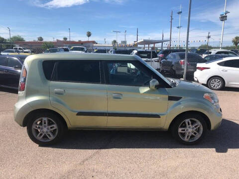 2010 Kia Soul +