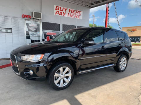 2012 Mitsubishi Outlander for sale at Car World Center in Victoria TX