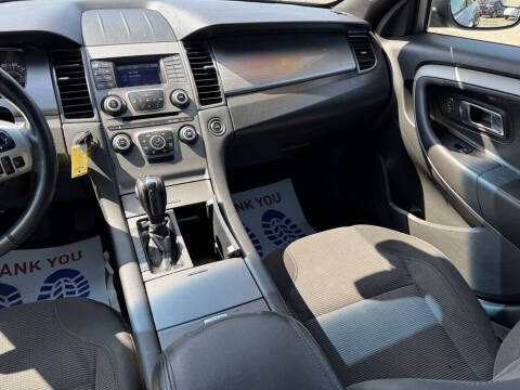 2016 Ford Taurus SEL