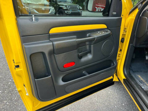 2005 Dodge Ram 1500 SRT-10