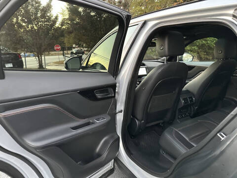 2017 Jaguar F-PACE 35t Prestige