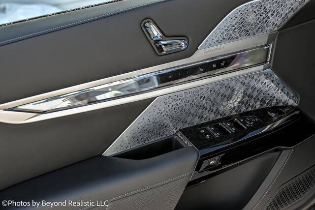 2025 BMW 7 Series 740i xDrive