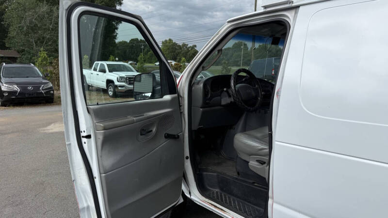 2003 Ford E-Series E-250