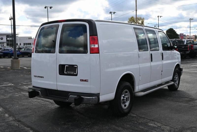 2017 GMC Savana 2500