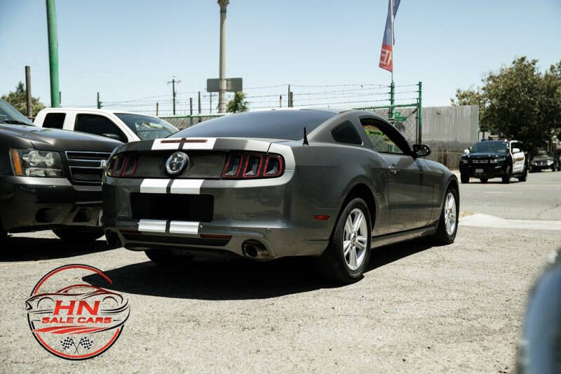 2014 Ford Mustang V6