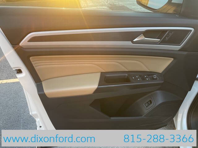 2021 Volkswagen Atlas Cross Sport V6 SE R-Line 4Motion