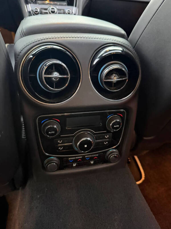 2013 Jaguar XJL Portfolio