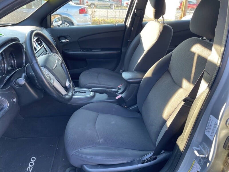 2012 Chrysler 200 Touring