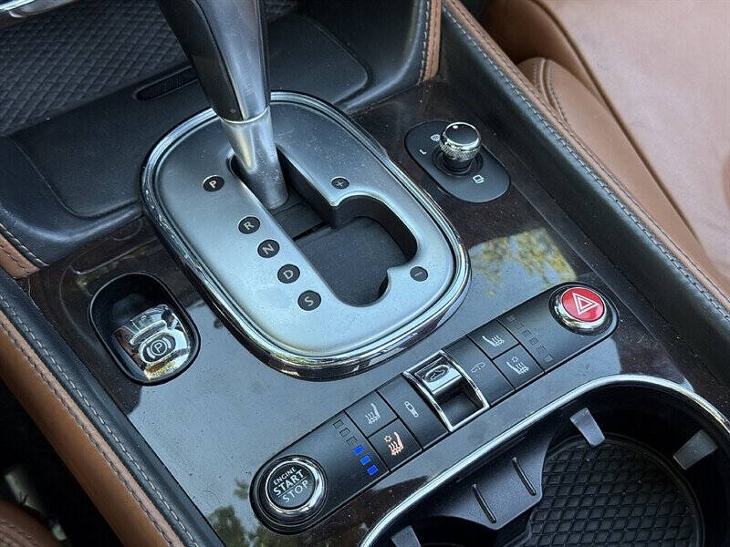 2015 Bentley Continental 34