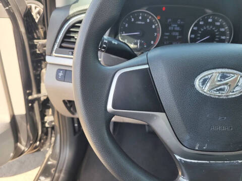 2017 Hyundai Elantra