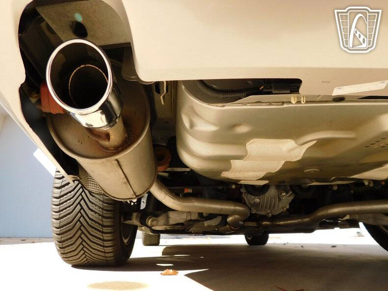 2005 Ford Thunderbird Deluxe