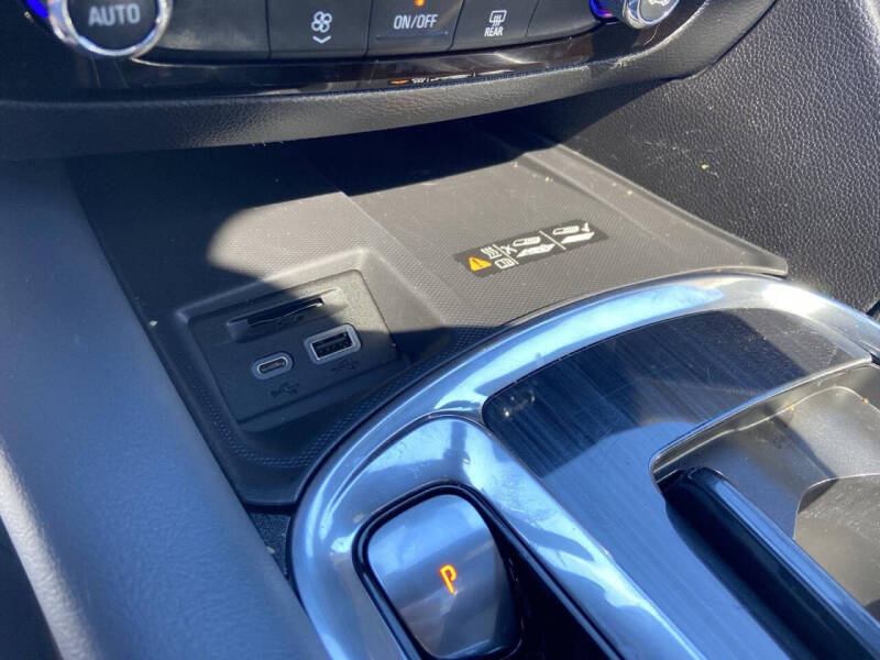 2024 Buick Enclave Essence