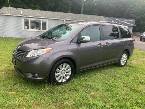 2011 Toyota Sienna for sale at Manny's Auto Sales in Winslow NJ