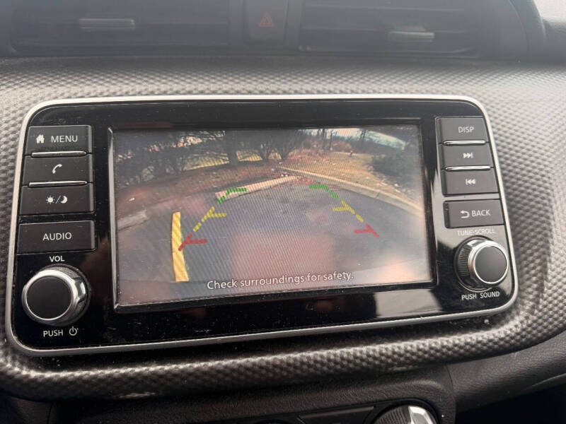 2019 Nissan Kicks S