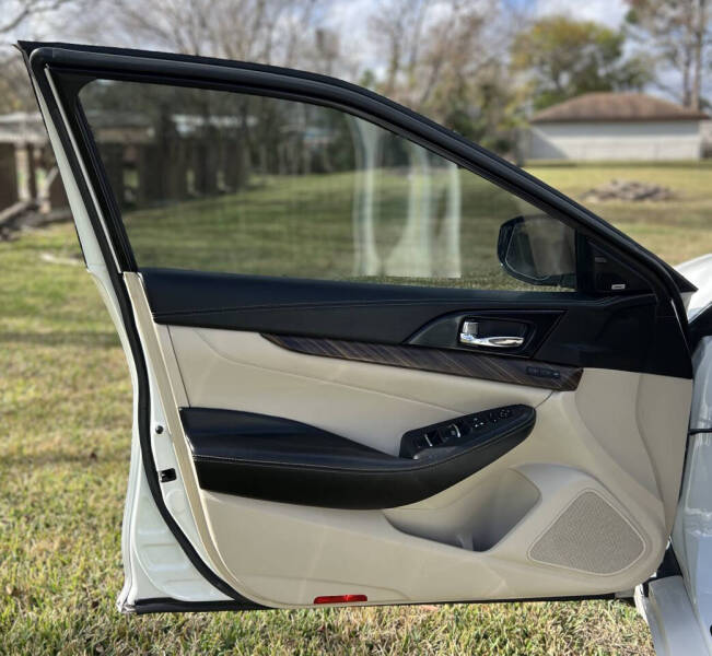 2017 Nissan Maxima Platinum