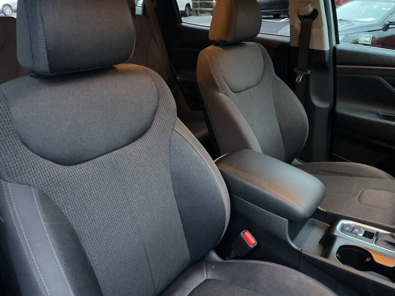 2020 Hyundai Santa Fe SE