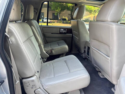 2012 Lincoln Navigator L