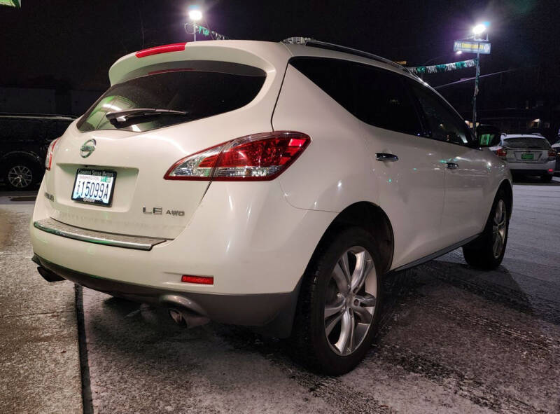 2011 Nissan Murano LE
