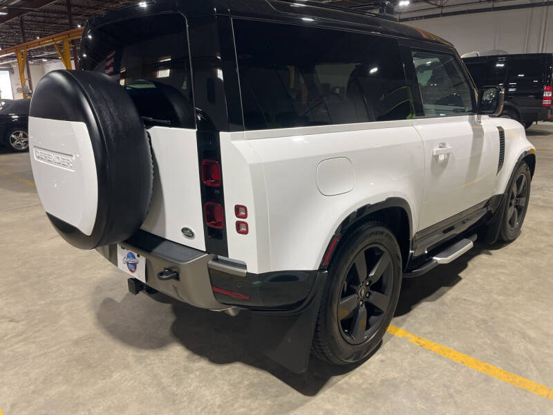 2022 Land Rover Defender 90 X-Dynamic SE