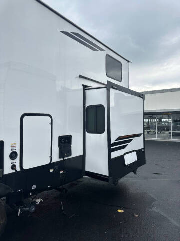 2023 Forest River Wildwood 42FLDL