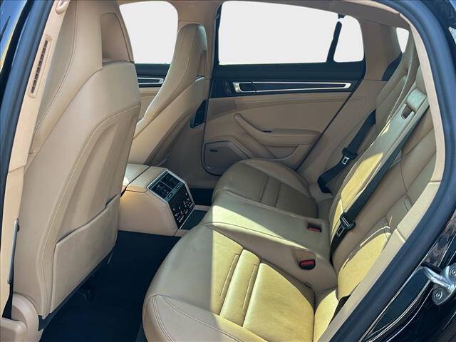 2022 Porsche Panamera