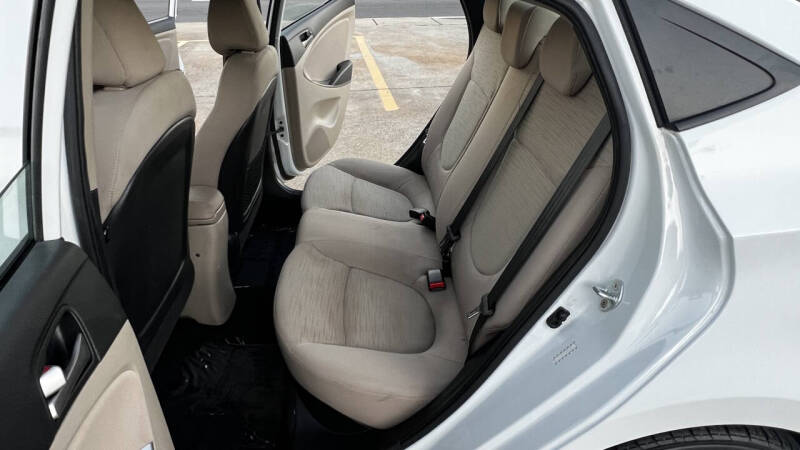 2017 Hyundai Accent Value Edition