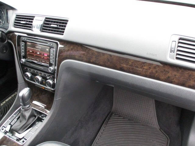 2015 Volkswagen Passat 2.0L TDI SEL Premium