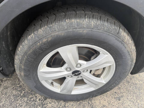 2023 Kia Sorento LX