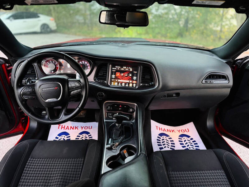 2015 Dodge Challenger SXT