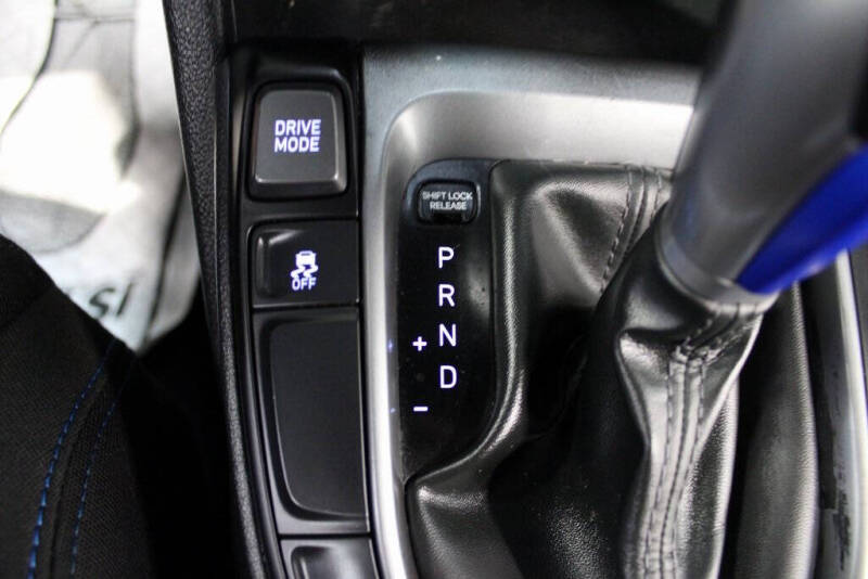 2019 Hyundai Veloster