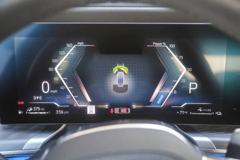 2025 BMW 7 Series 750e xDrive