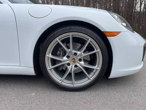 2018 Porsche 911 Carrera