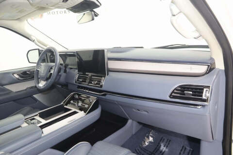 2023 Lincoln Navigator Black Label