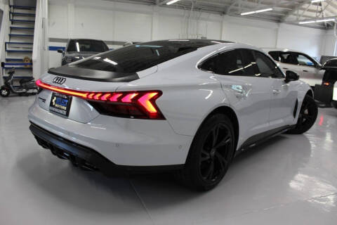 2023 Audi e-tron GT quattro Prestige