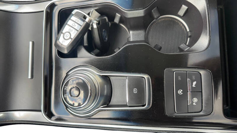 2019 Ford Edge Titanium