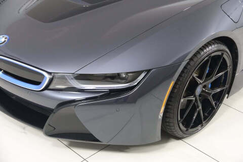 2017 BMW i8