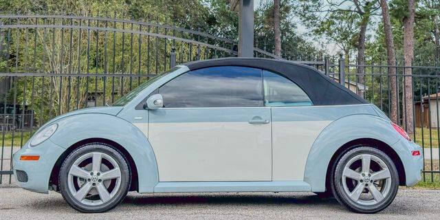 2010 Volkswagen New Beetle Convertible Final Edition PZEV