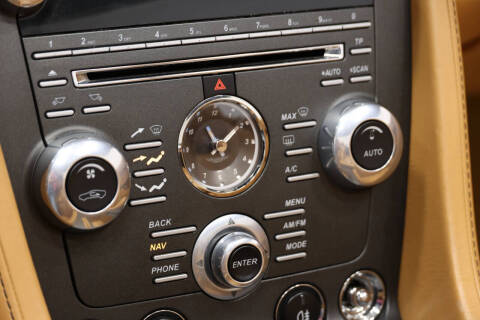 2012 Aston Martin V8 Vantage Roadster