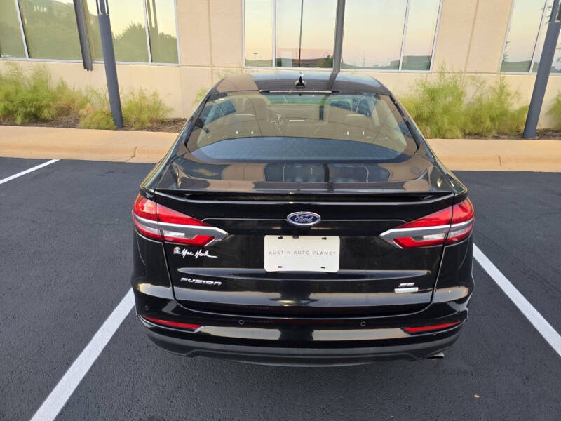 2020 Ford Fusion SE