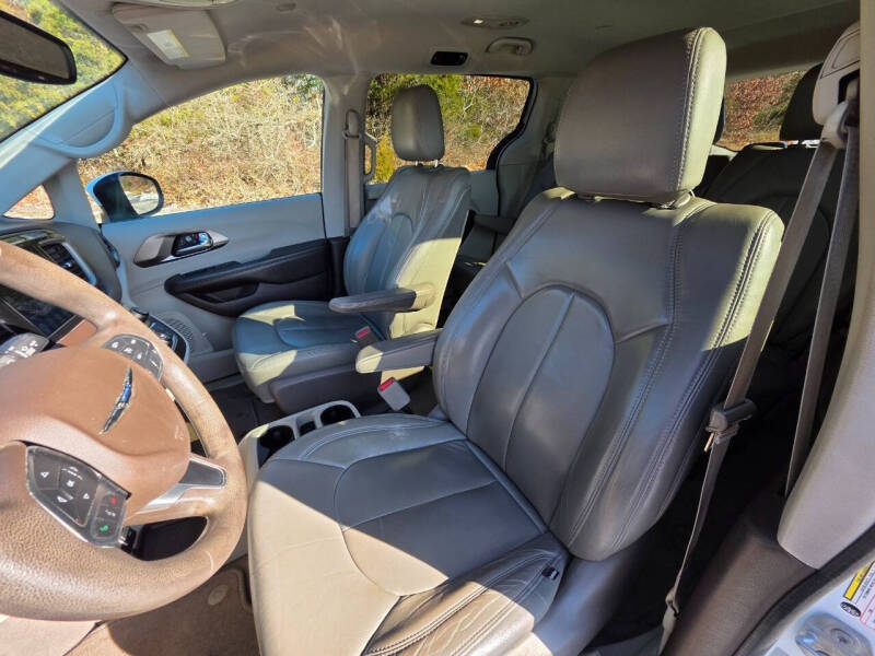 2017 Chrysler Pacifica Touring