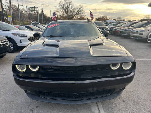 2016 Dodge Challenger SXT Plus