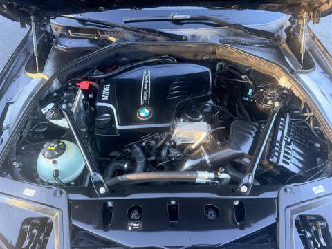 2016 BMW 5 Series 528i