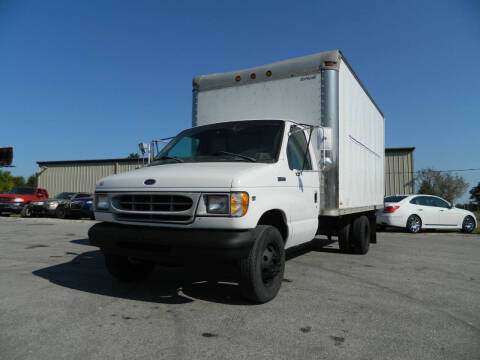 1998 Ford E-Series for sale at Auto House Of Fort Wayne in Fort Wayne IN