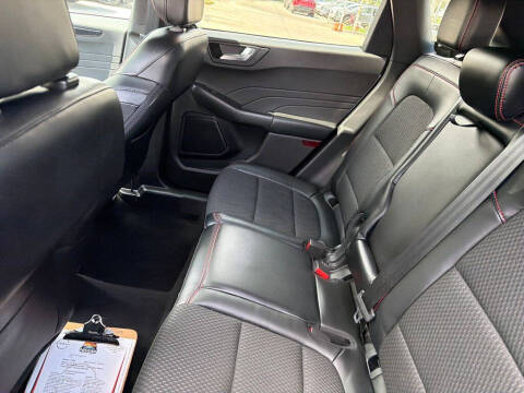 2023 Ford Escape ST-Line