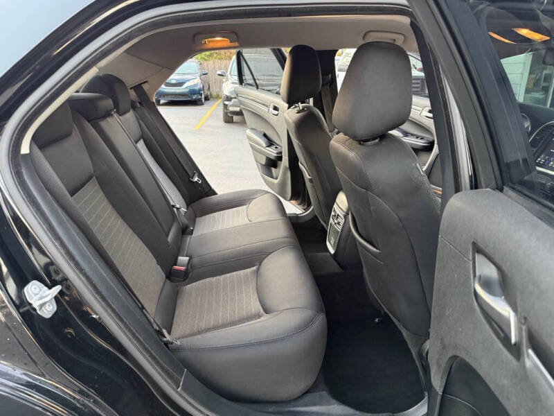 2020 Chrysler 300 Touring