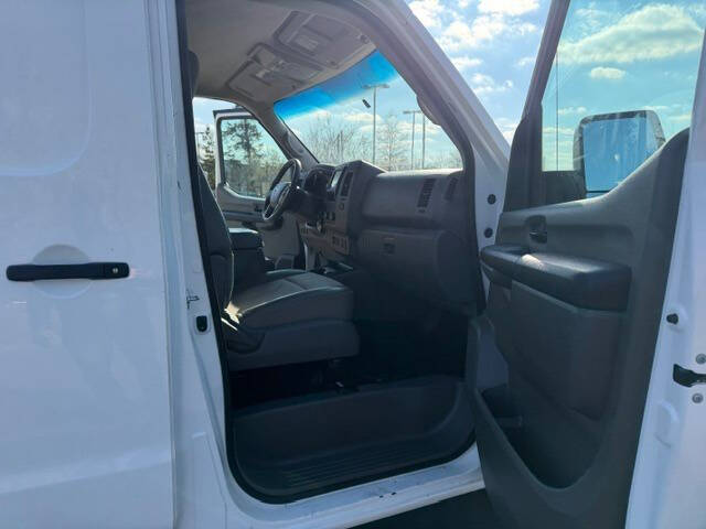 2019 Nissan NV 2500 HD SV
